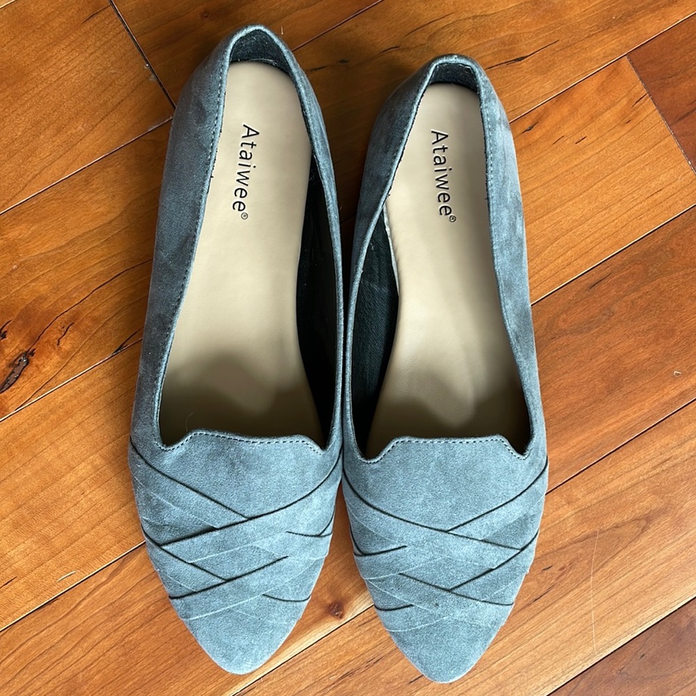 Size 9.5 gray flats